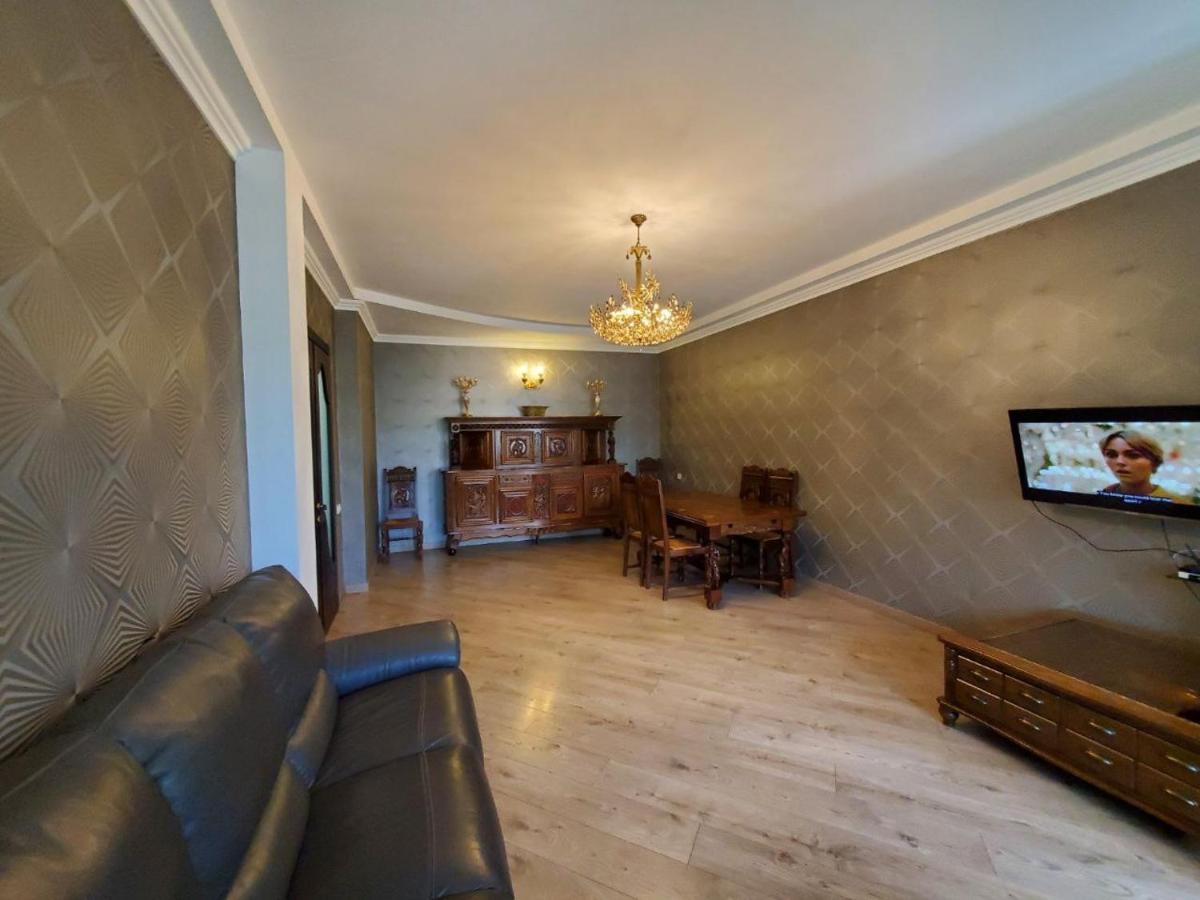 Guesthouse Anna Tbilisi Buitenkant foto