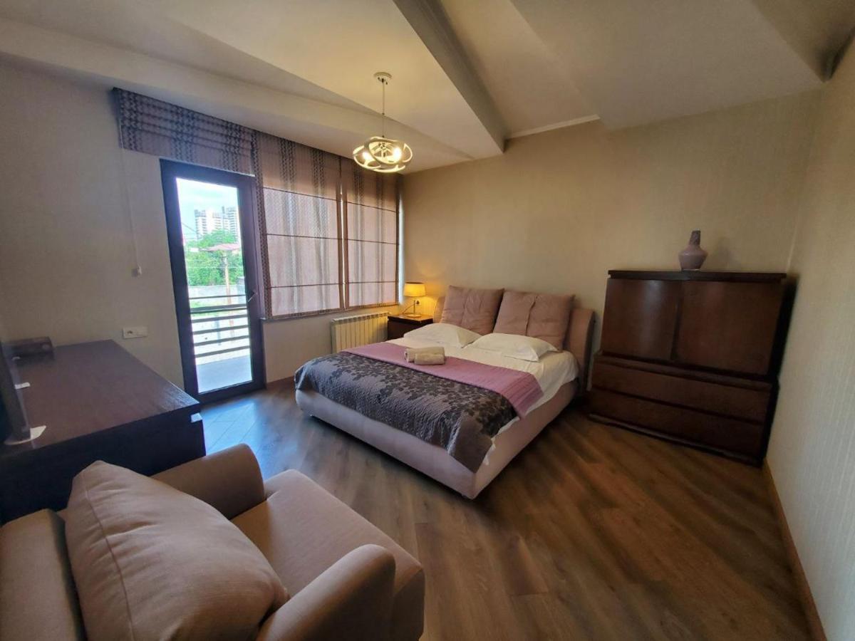 Guesthouse Anna Tbilisi Buitenkant foto