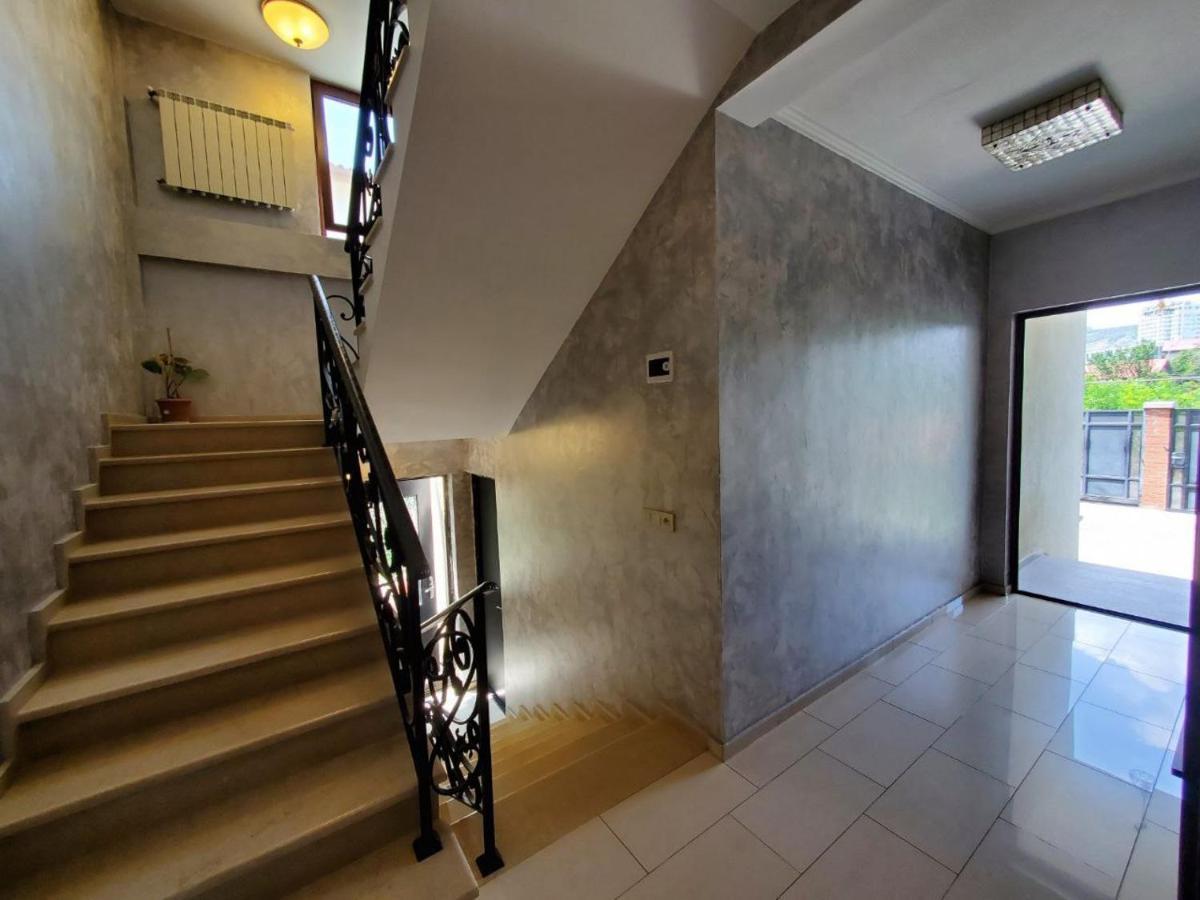 Guesthouse Anna Tbilisi Buitenkant foto